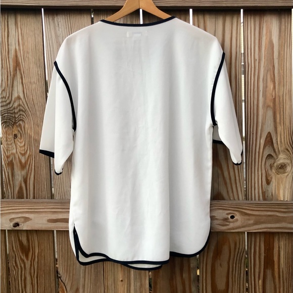 Studded shirt by Catrinet Made in Korea - Picture 6 of 10